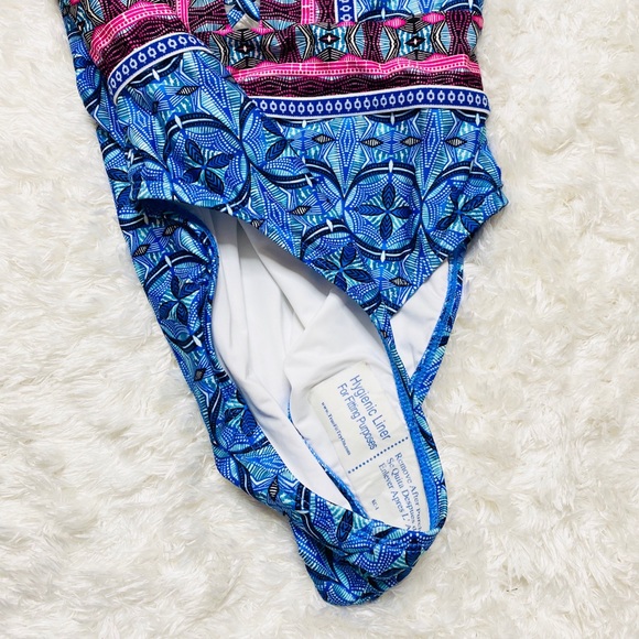 NWT La Blanca Realist Printed Criss Cross Swim - Picture 6 of 6